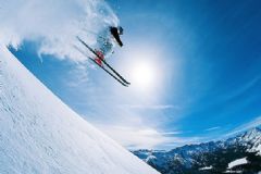 滑雪可以戴隱形眼鏡嗎？滑雪能戴眼鏡嗎？[圖]