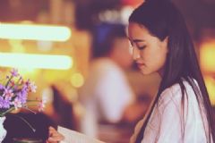 內向是什么原因造成的？性格內向是怎么形成的？[多圖]
