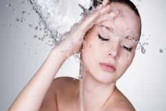 秋季如何補水保濕？秋季補水保濕的方法有哪些？[圖]