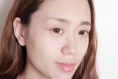 為什么敷完面膜臉上黏黏的？敷完面膜臉上黏黏的怎么辦？[圖]