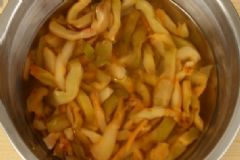 榨菜酸了還能吃嗎？腌的榨菜會酸怎么辦？[多圖]