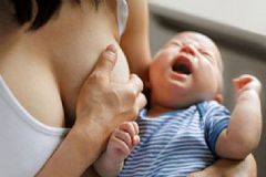 母乳的顏色應該是什么顏色？母乳的顏色很淡是不是沒有營養？[圖]