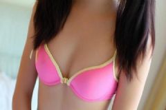 初一女生的胸部有多大？初一女孩乳房正常多大對(duì)照表？[圖]