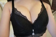 19歲女生穿多大內(nèi)衣？19歲女孩應(yīng)該穿多大號(hào)？[多圖]