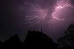 打雷一定會下雨嗎？下雨之前有什么自然現象？[多圖]