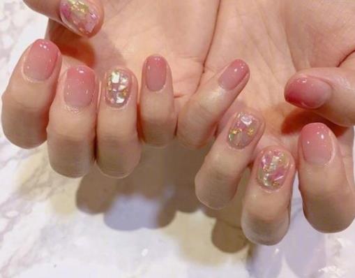 怎樣做美甲防止翹邊？美甲貼能保持多久？