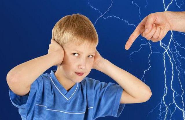 叛逆期的孩子有哪些表現 發脾氣幼稚盲目害怕干涉
