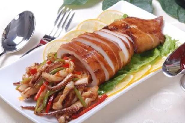 魷魚怎么切？炒魷魚要先焯水嗎？
