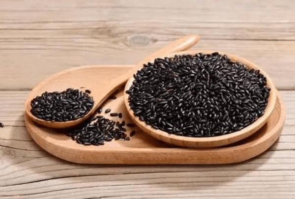 喝黑米粥的好處是什么？什么人不宜吃黑米？