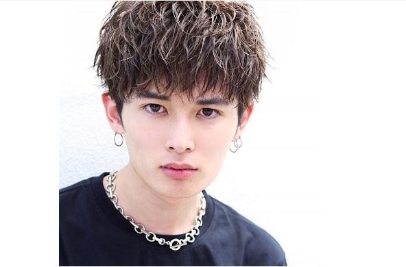 哪些男生需要燙發？男生側梳發型有哪些？