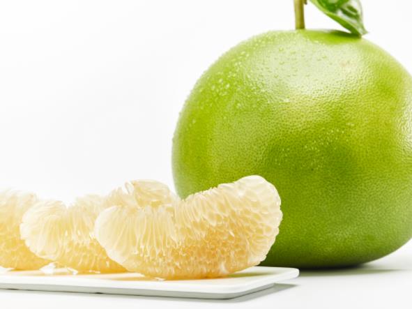 柚子有黃色膠狀能吃嗎 柚子里有白色蟲子能吃嗎