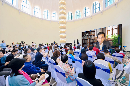 從“查問題”到“管到底”！何健博士推出“四位一體”健康管理法，配套新品“數健譜”同步發布